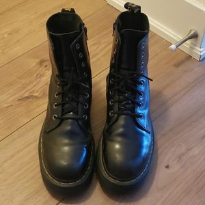 Doc Martens - Jadon Platform Boots
